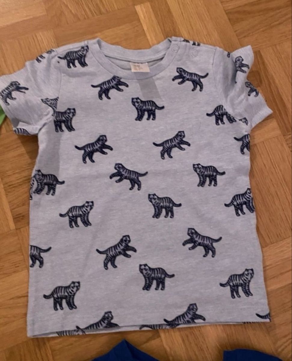 Camicie, T-shirt & Polo: Kinder T-Shirts Grösse 74 – Usato da Zürich venduto da zd_1965 3