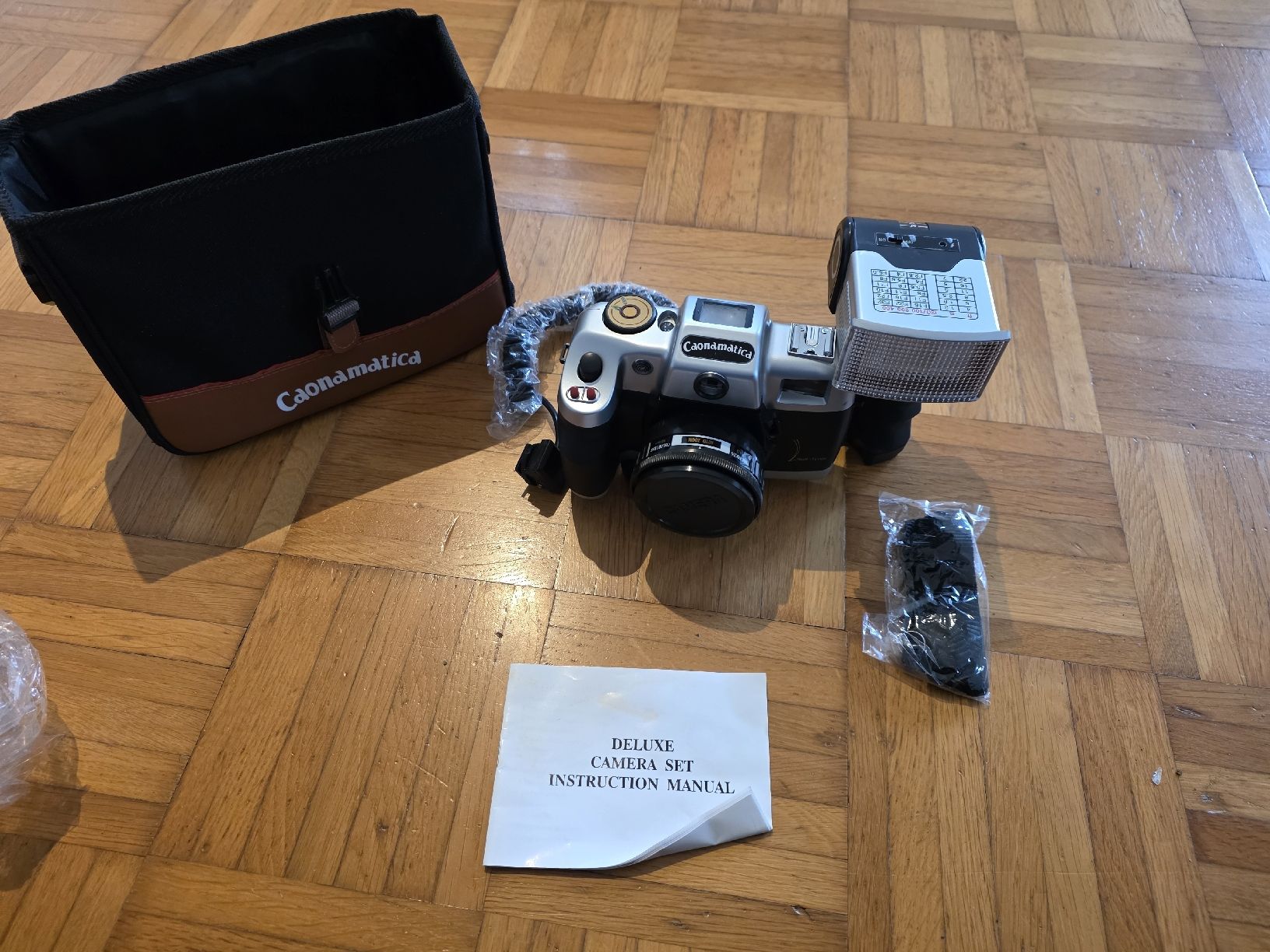 Fotocamera: Caonamatica Spiegelreflexkamera mit Blitz – Usato da Dorf venduto da Echo_Elements 1