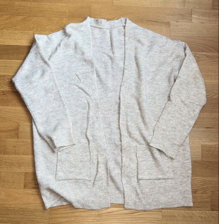 Weiche Strickjacke, hellgrau, Grösse M