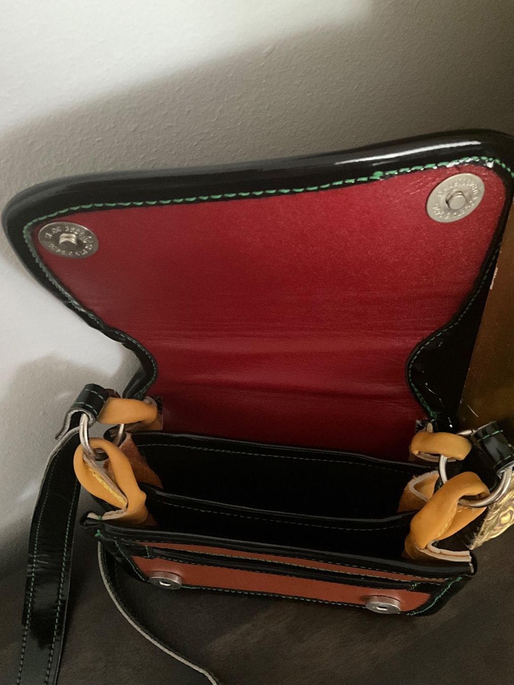 Vera Pelle Borse: Ledertasche in einem speziellen Design – Nuovo e nell'imballaggio originale da Bern venduto da Javero 5