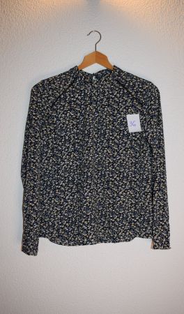 Bluse Gr. 36 mit Blumenmuster, Langarm