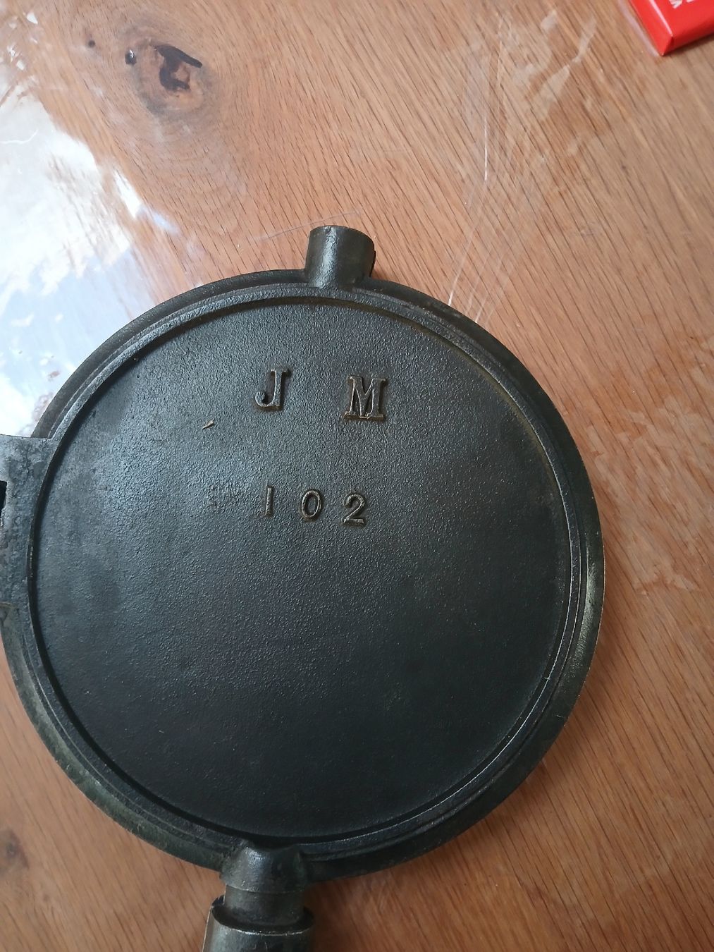 Cucine complete: Très beau Fer ancien à bricelets – Usato da Corcelles-Payerne venduto da evalyne 4