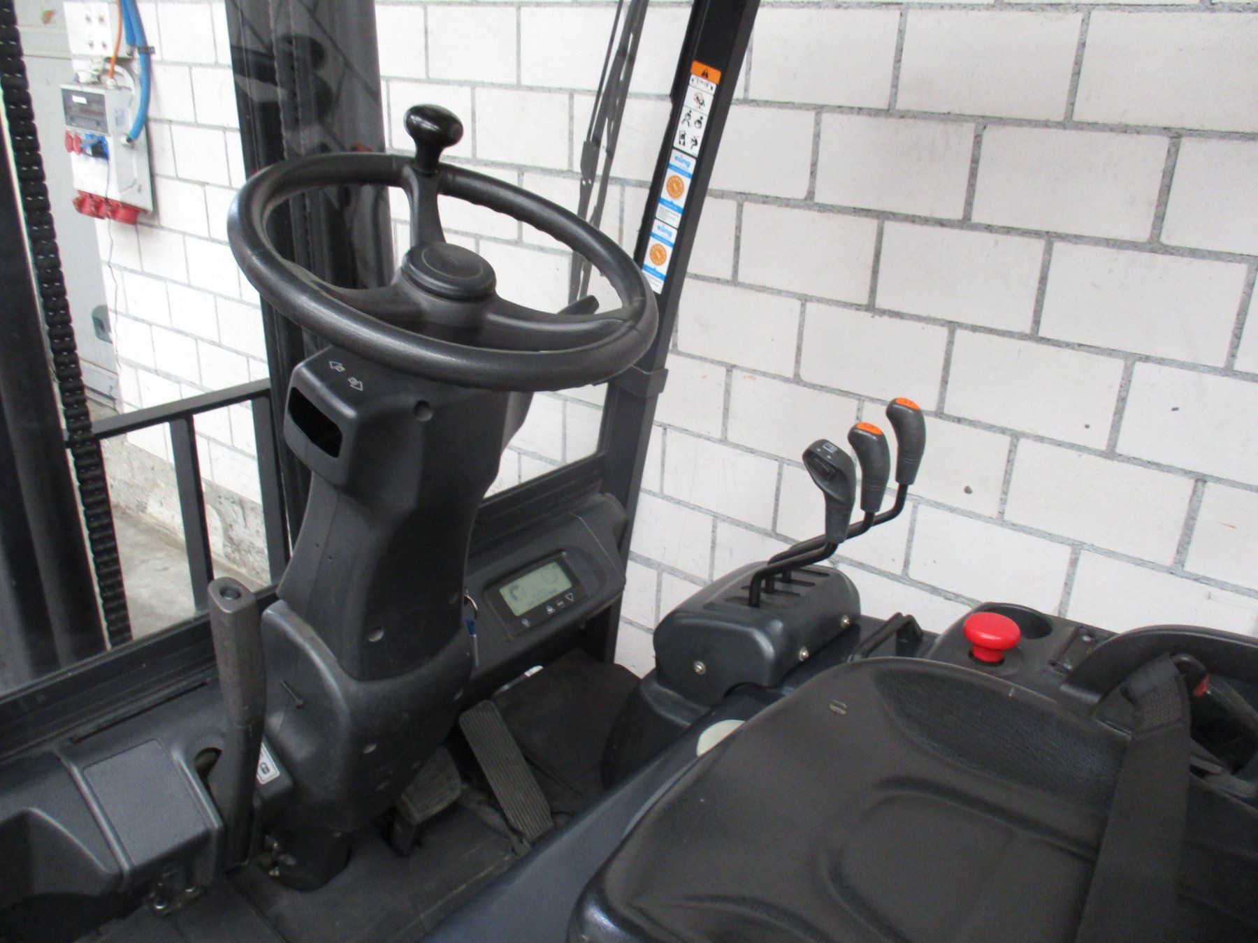 Carrelli elevatori e a forche: STAPLER  DOOSAN B20T  ELEKTRO GABELSTAPLER mit 1630 stunden – Usato da Seon venduto da zomahandel 3