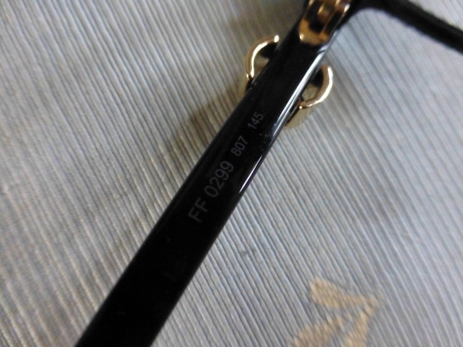 Fendi Brillen & Gläser: Brillengestell & Etui von Fendi – Gebraucht aus Würenlingen von drago56 4
