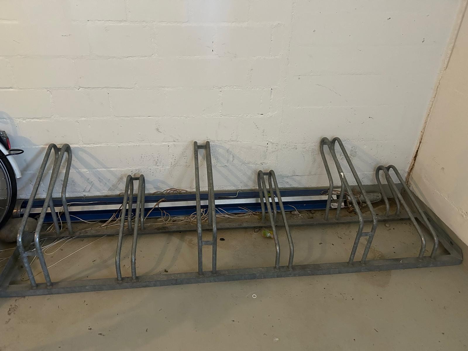 Cavalletti per biciclette: velo ständer – Usato da Basel venduto da faz_hdd8 5