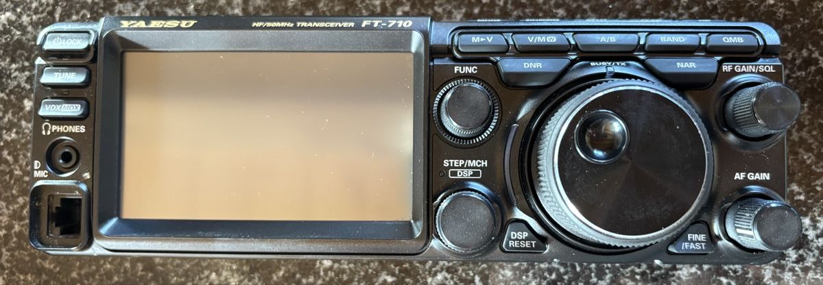 Yaesu Radiocomunicazione: Yaesu FT 710 - FRONT PANEL complet – Usato da Massonnens venduto da Birba1983