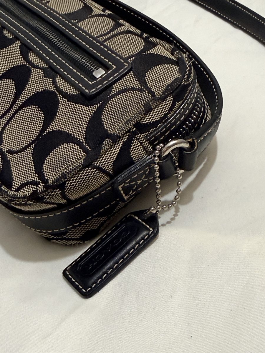 Coach Taschen für Damen: Y2K Coach Mini Camera Bag Crossbody – Gebraucht aus Geneve von DarlingVintage 4