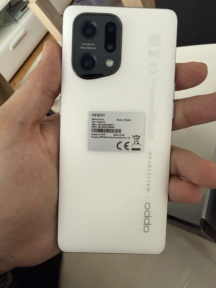 Oppo Telefoni cellulari / Smartphones: OPPO Find X5 5G – Usato da Winterthur venduto da SvenSascha 5