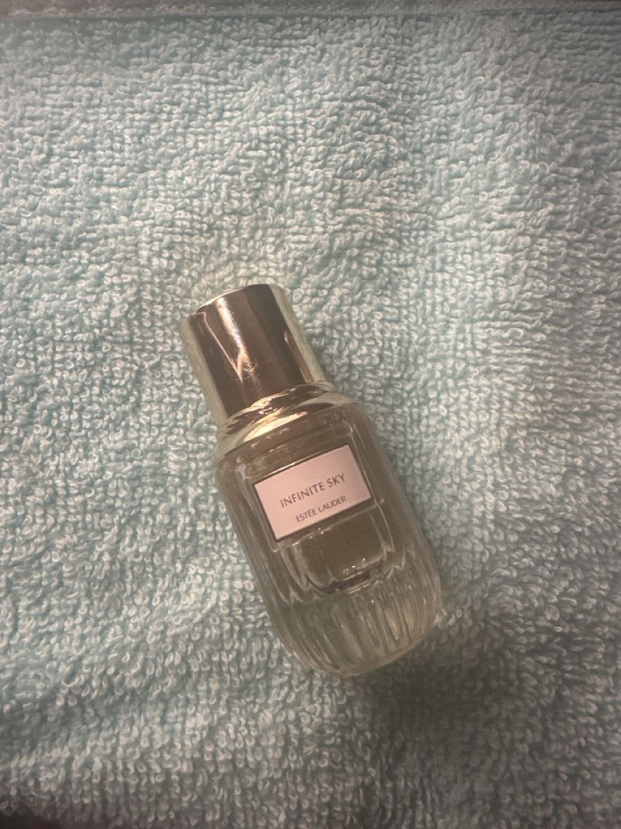Estée Lauder Profumi & Eau de Toilette: Estée Lauder Infinite Sky eau de Parfum neu – Nuovo (secondo la descrizione) da Zürich venduto da beautystore