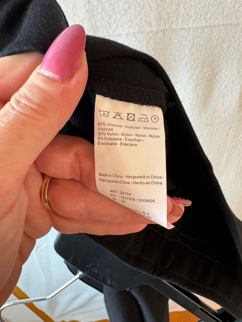 Pantaloni: Ausgefallene Hose von Test Gr. 38 – Usato da Grosswangen venduto da second_hand_dress 5