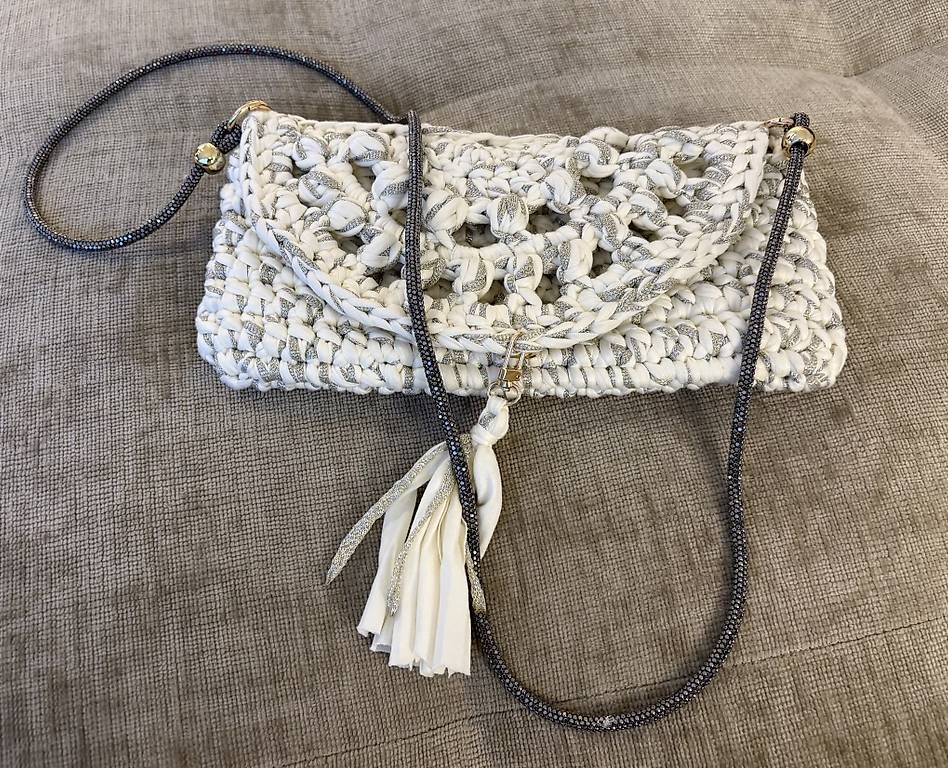 Borse da donna: Handgemachte Häkeltasche – Nuovo (secondo la descrizione) da Hinwil venduto da camposlu