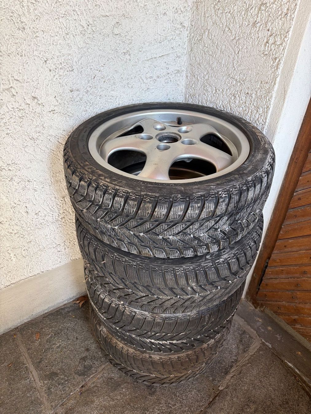 Porsche Cerchioni: Porsche 993 Alufelgen – Usato da Aadorf venduto da Braendle-Automobile