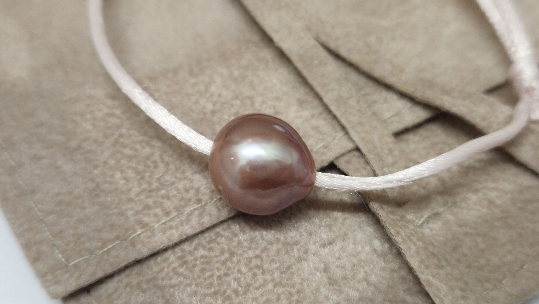 Bracciali & Braccialetti: bracelet sur cordon perle – Nuovo e nell'imballaggio originale da Collombey venduto da Preloveditems 1