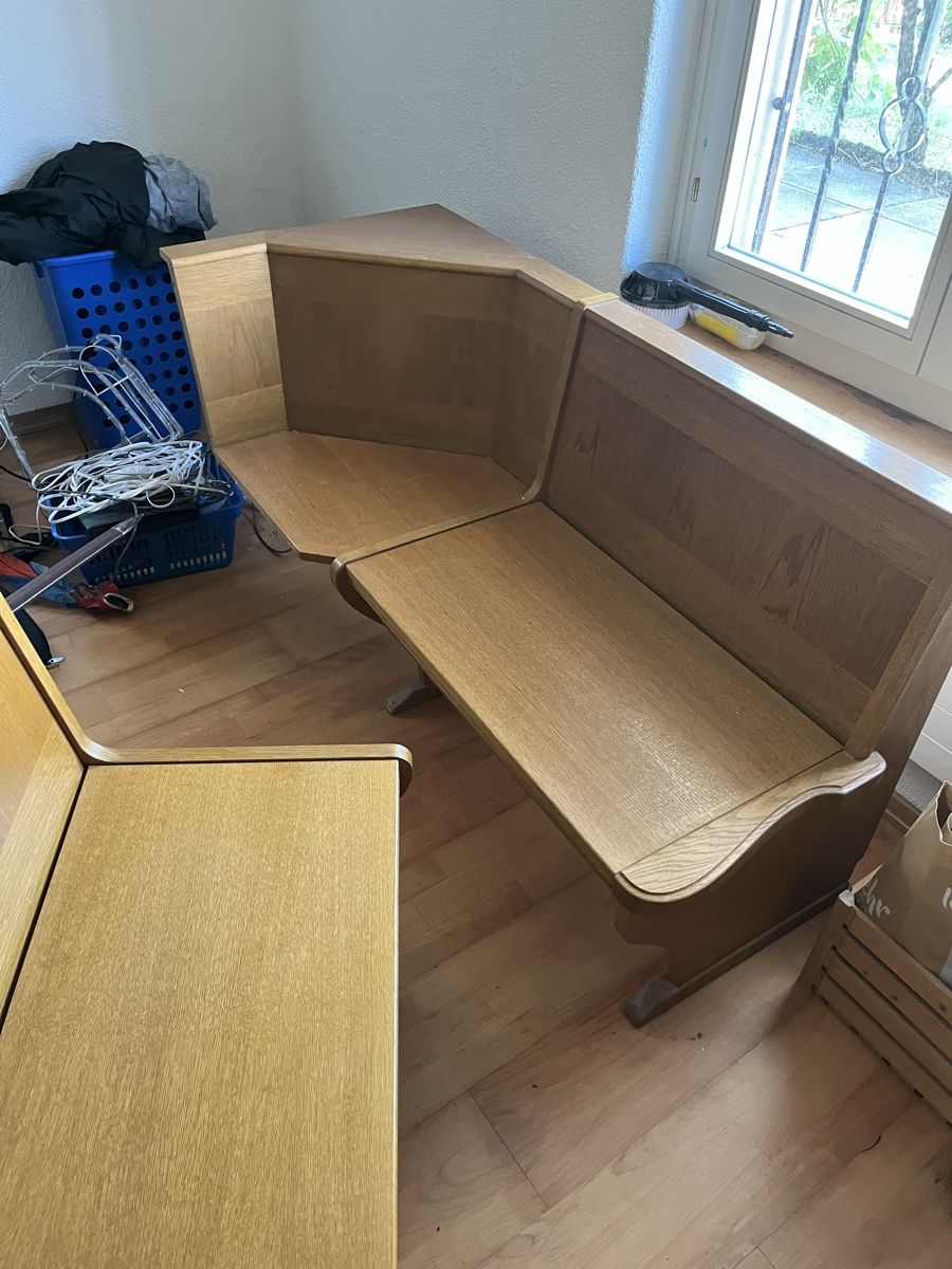 Tische: Holztisch mit Eckbank – Gebraucht aus Hedingen von Nostalgi 4