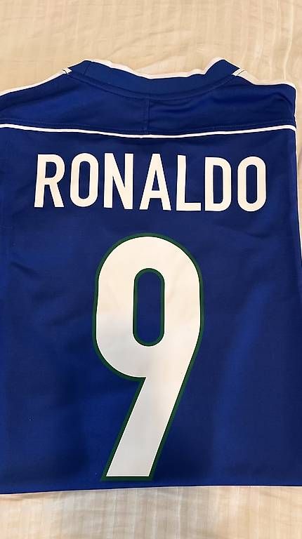 Leibchen & Hosen: Ronaldo 9 - Brasil 1998 – Neu und originalverpackt aus Oberrieden von jon_5cl2