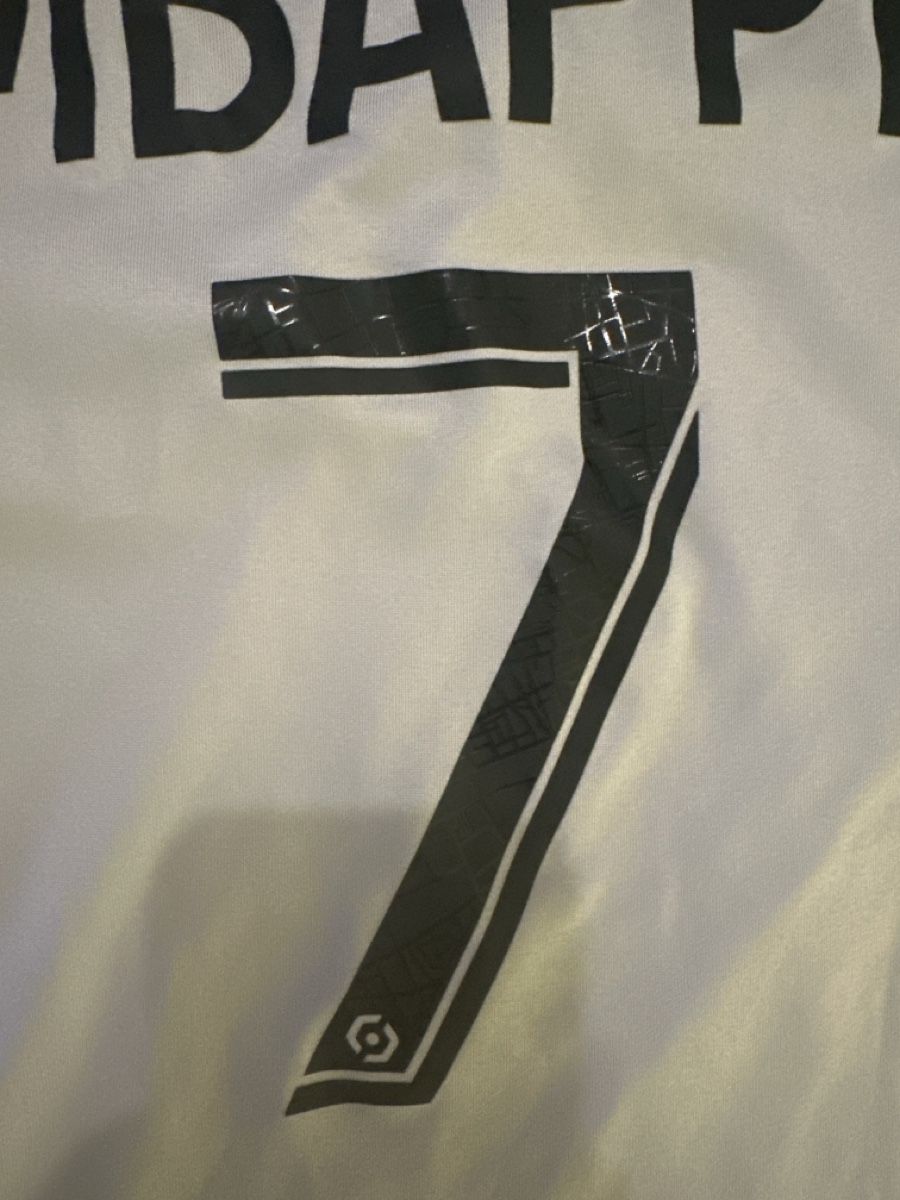 Jordan Canottiere & Pantaloni: Maillot de foot PSG – Usato da Founex venduto da reb_fws9 2