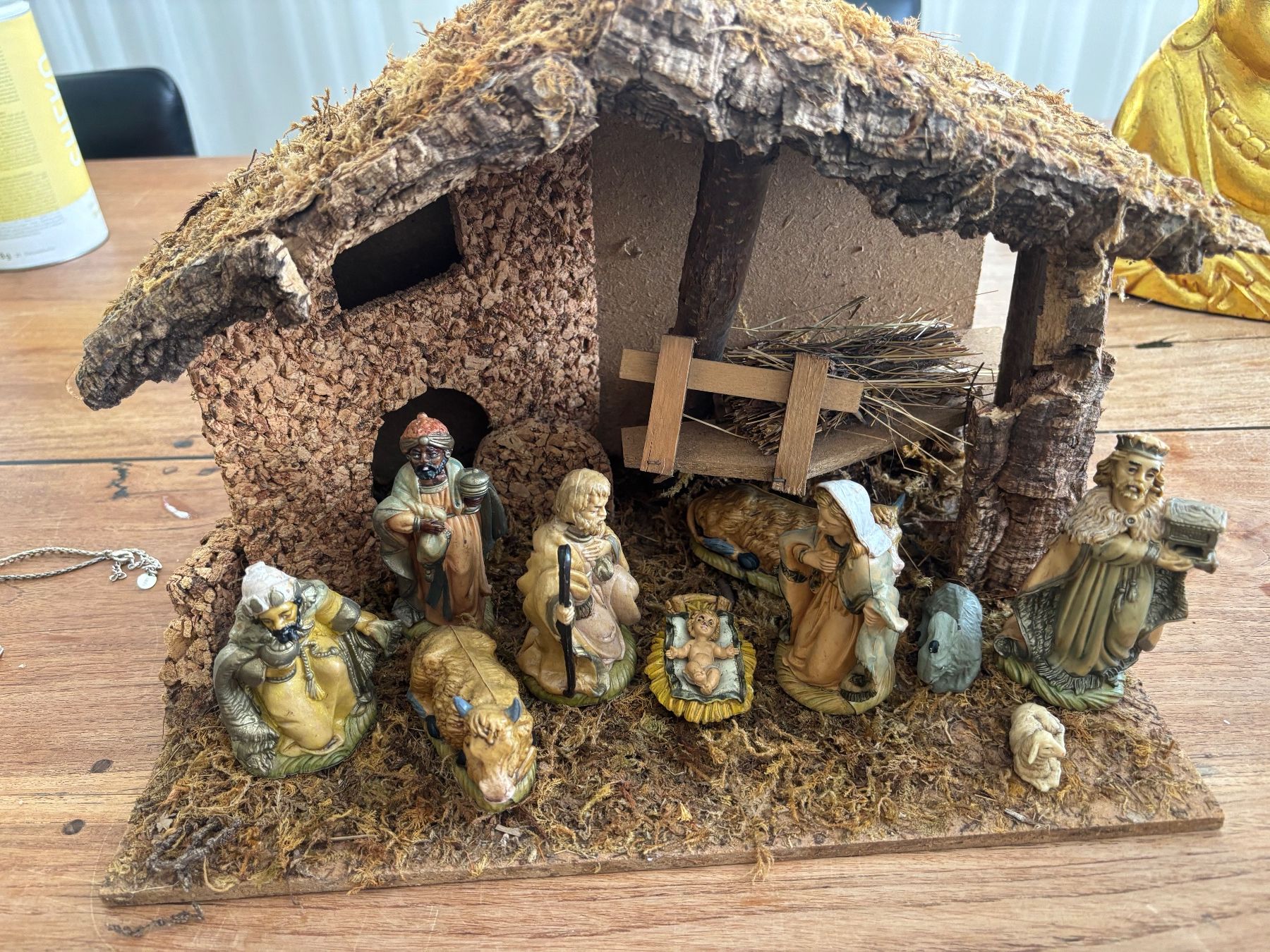Alle Dekorationen: Weihnachts Krippe mit Figuren Konvolut – Gebraucht aus Kriens von Mollinos