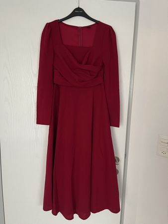 Rotes Kleid mit langen Ärmeln, Grösse 36 - Herbst/Winter