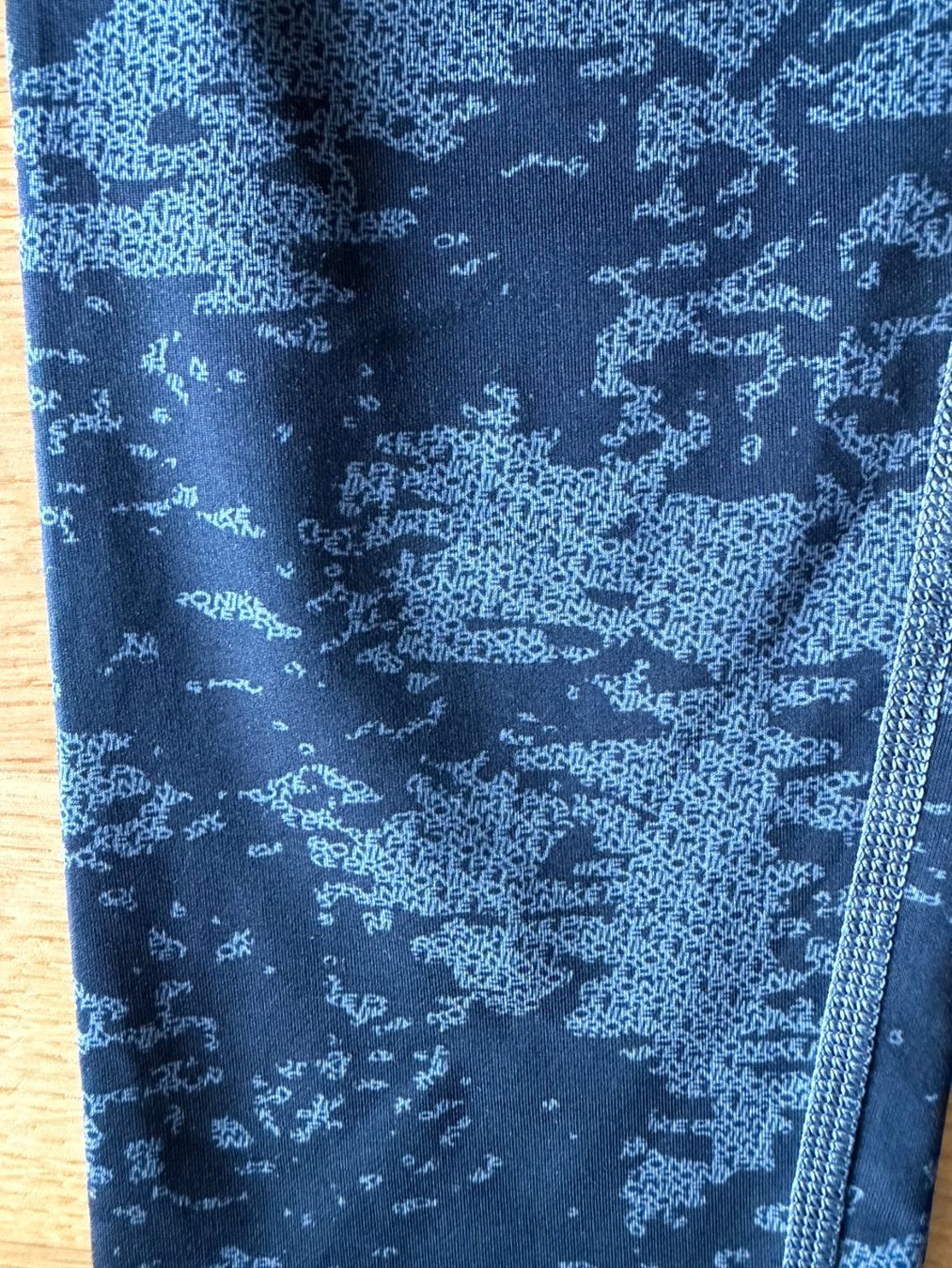 Nike Pantalons: Nike Tights – D'occasion à Basel par El_Haraldo 4