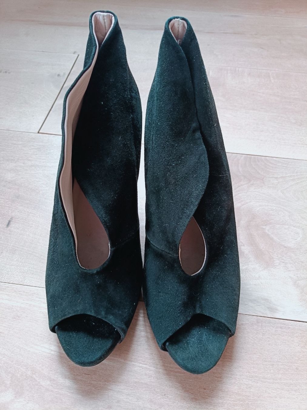 Damenschuhe: Scarpe décolleté donna scamosciate nere – Gebraucht aus Castagnola von sadeco 1