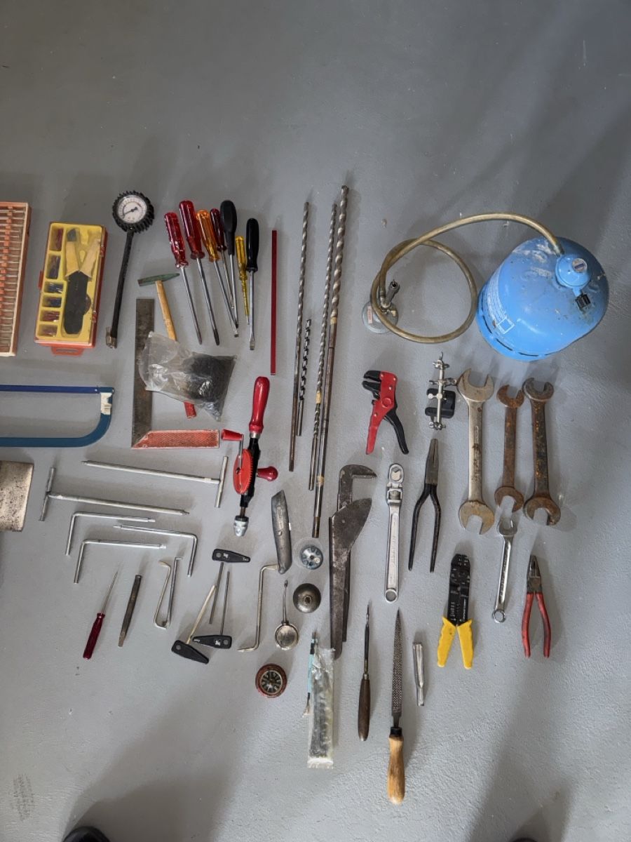 Tous les outils: Div. Werkzeug – D'occasion à Rickenbach LU par Trixis65 2