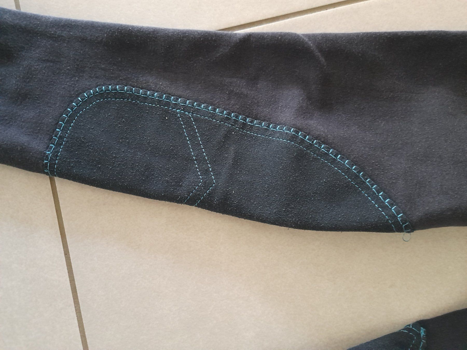 Pantaloni: Pantalon d'équitation taille 10 ans – Usato da Les Geneveys-sur-Coffrane venduto da papoute 1