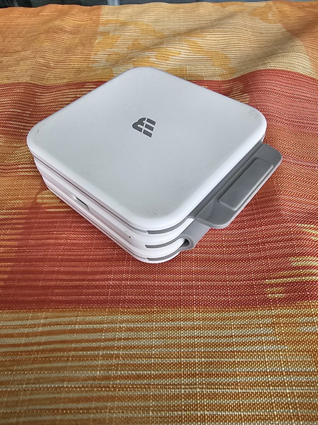 Apple Caricabatterie: BAYKRON 3-in-1 Wireless Charging Stand! – Usato da Zug venduto da Andkur1971 3