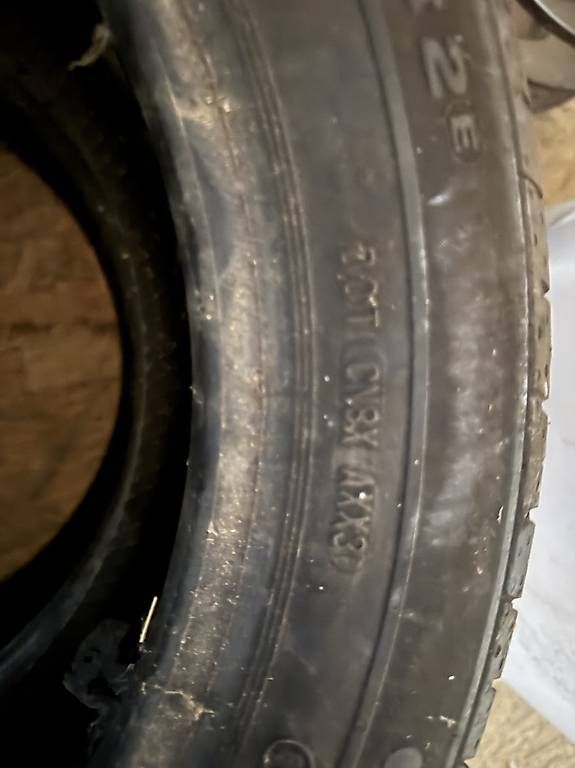 Pneus & Roues: 2 pneus été Continental 185/55/15 – D'occasion à Lentigny par EcuProd1 2