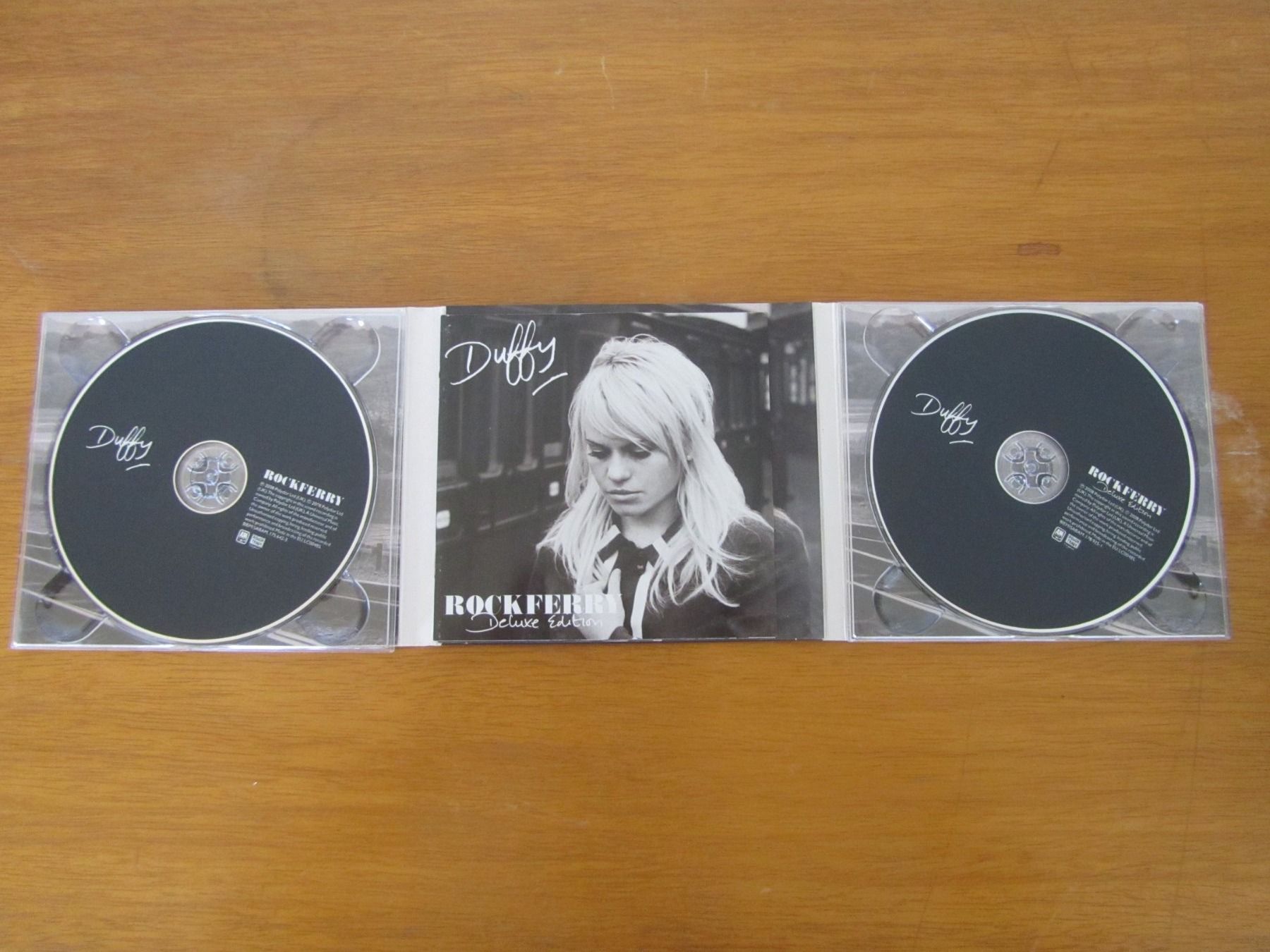 CD: DUFFY  -  Rockferry - Delux Edition – Usato da Seengen venduto da mikelele 2