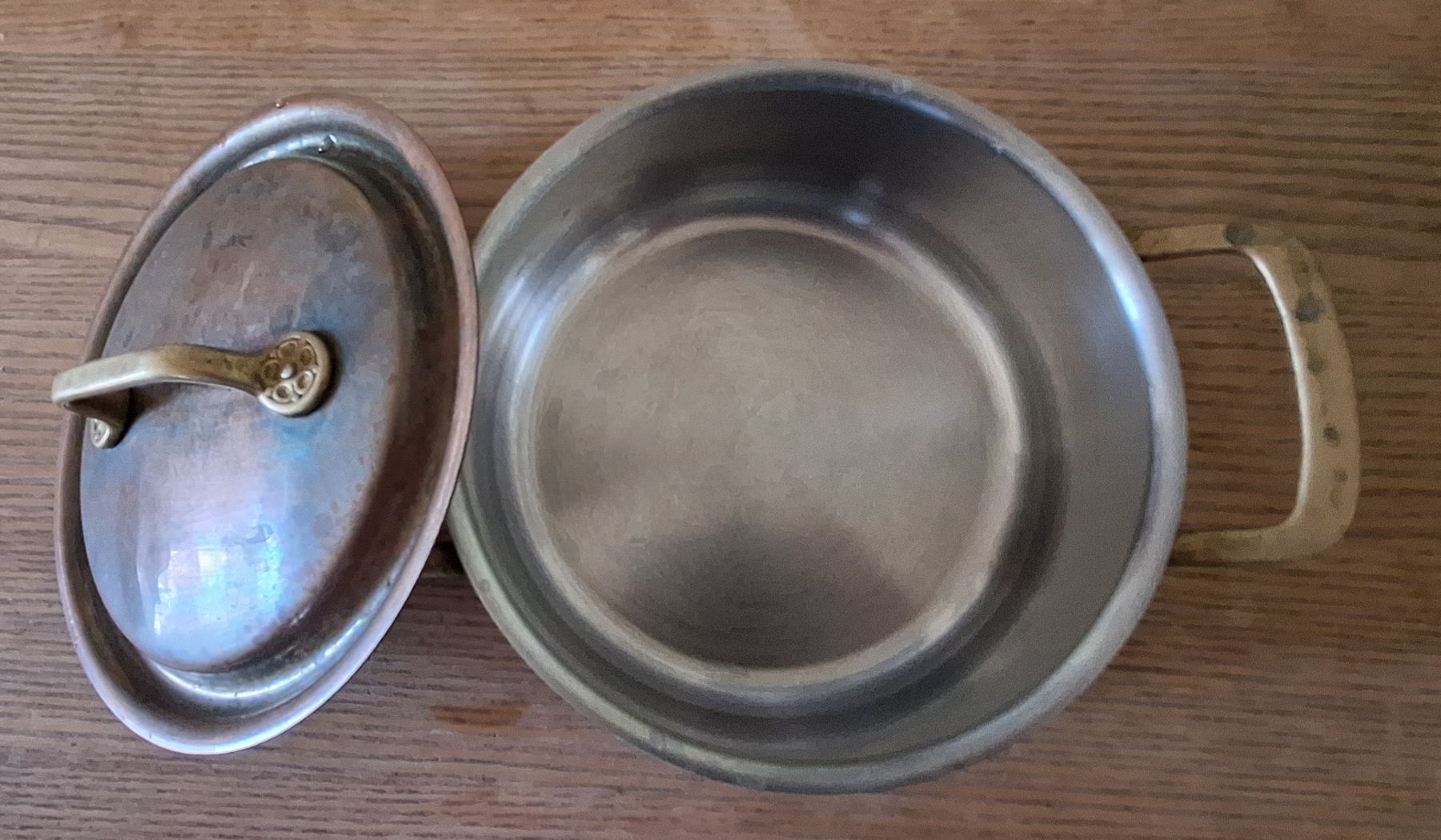 Padelle: Kupfertopf mit Deckel Metallgriffe gebraucht – Usato da Adlikon b. Andelfingen venduto da Kraemse 1