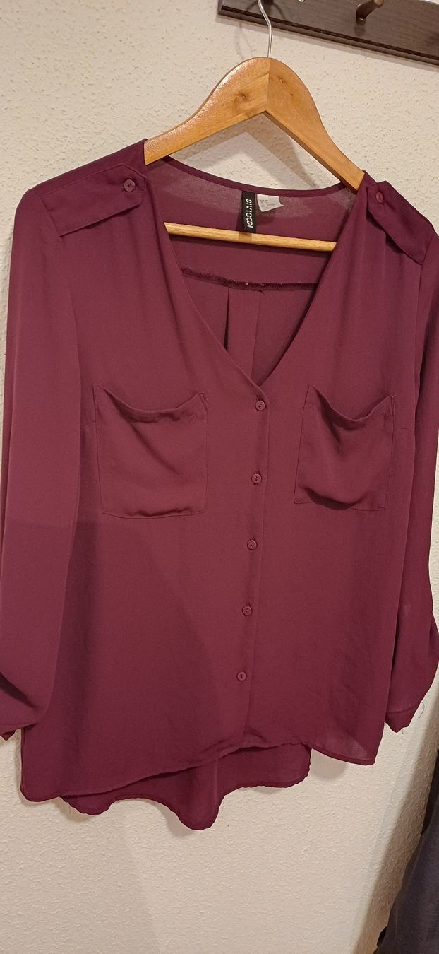 H&M Camicette: Damen Bluse Divided bordeaux Langarm  – Usato da Riniken venduto da Lessy- 3