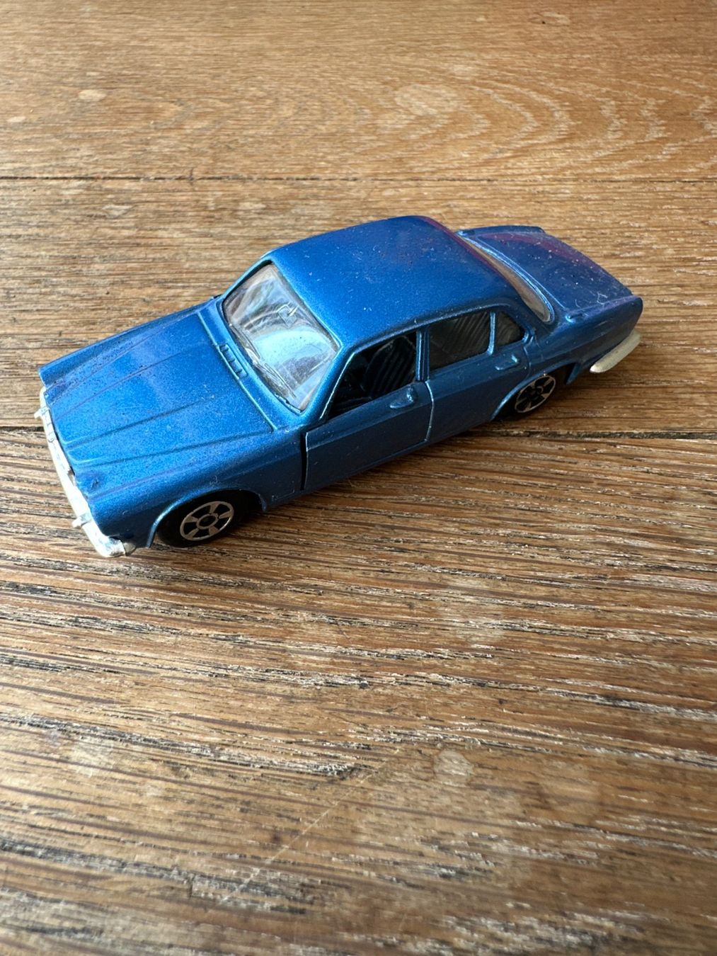 Polistil Modellini d'auto: Modellauto Polistil Jaguar – Usato da Luzern venduto da Johannas-flohmarkt