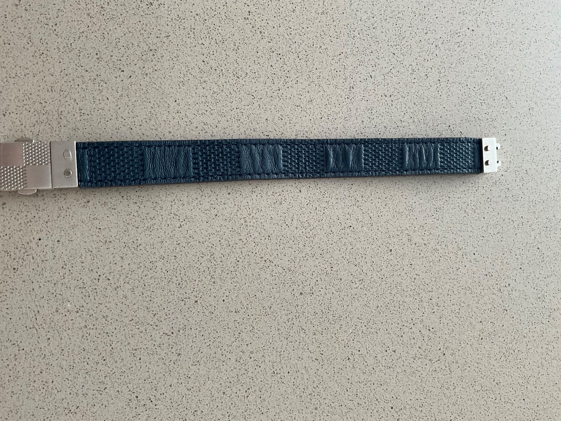 Louis Vuitton Bracciali & Braccialetti: Louis Vuitton Lederarmband – Usato da Seon venduto da xanae 1