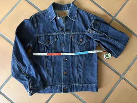 Levi Strauss Jeansjacke blau Grösse S/M gebrauchter Zustand