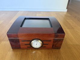 Eleganter Holz-Humidor mit Hygrometer & Sichtfenster