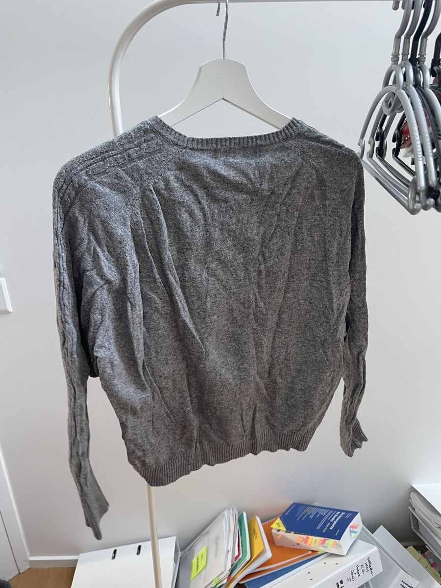 Mango Maglioni & Felpe: Mango Basic Pullover, Gr. M, grau – Usato da Aristau venduto da cherry-berry 2