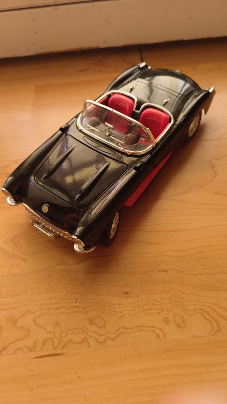 Bburago Modellini d'auto: Burago Cevrolet Corvette 1.18 – Usato da Itingen venduto da ema_cnr8