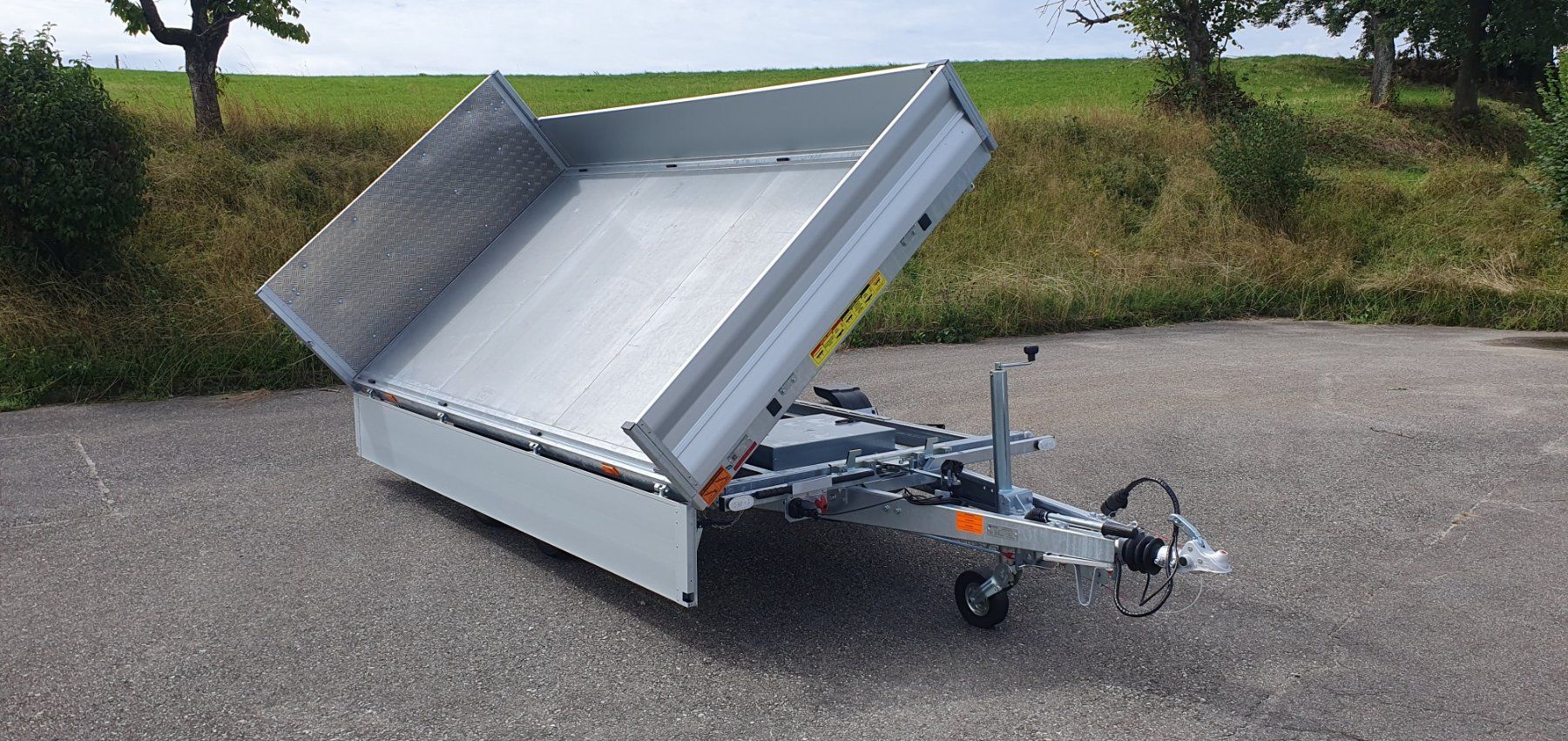 Autoribaltabili: Vezeko Multikipper / Dreiseitenkipper / Maschinentransporter – Nuovo (secondo la descrizione) da Gunzgen venduto da HofmannAnhaenger 7