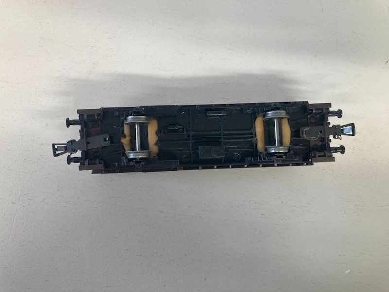 Piko Modelleisenbahnen: Piko H0 roter Gepäckwagen DB – Gebraucht aus Büsserach von ModellbahnDepot 2