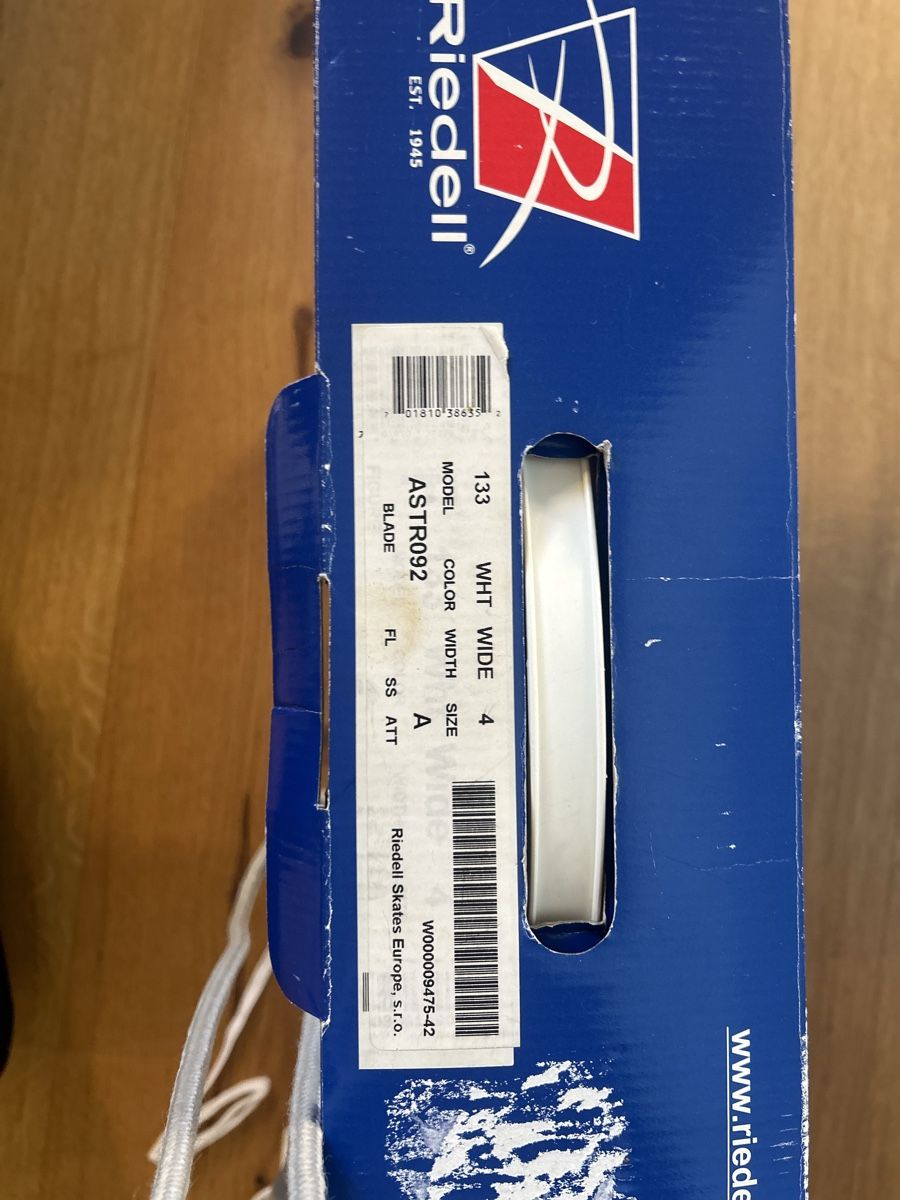 Pattini da ghiaccio: Riedell Schlittschuhe Diamond Eiskunst Eislauf Gr. 34 NEU – Nuovo e nell'imballaggio originale da Aesch ZH venduto da bolozo 1