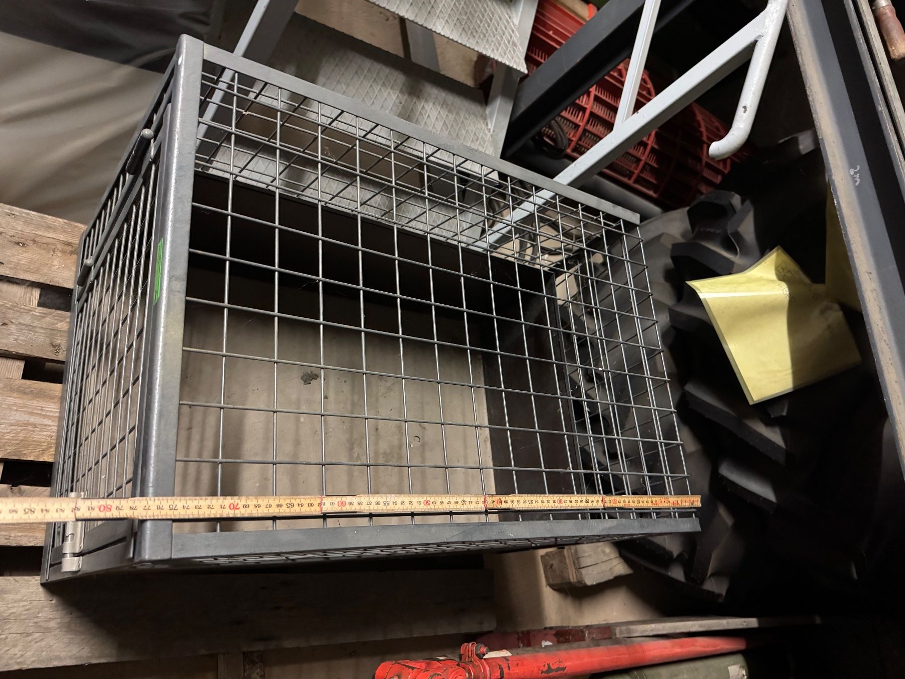 Meiko Gabbie, trasporto & Sicurezza: Hundebox für Auto – Usato da Hallau venduto da KSchwaninger 2