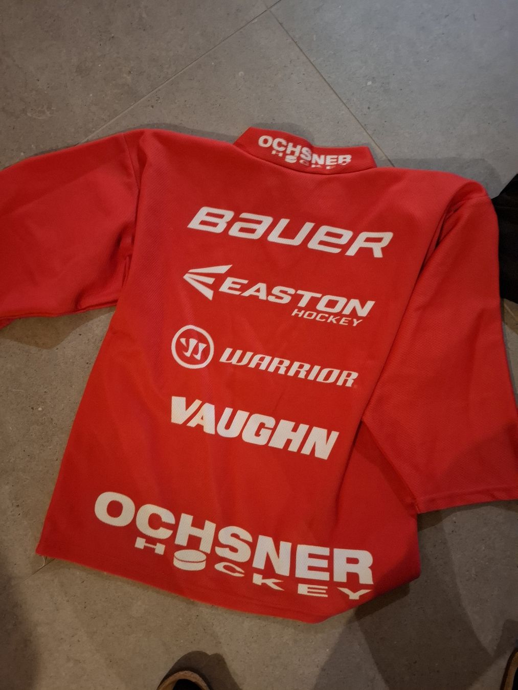 Canottiere & Pantaloni: Ensemble de hockey maillot + bas – Usato da Cousset venduto da Magi6 4
