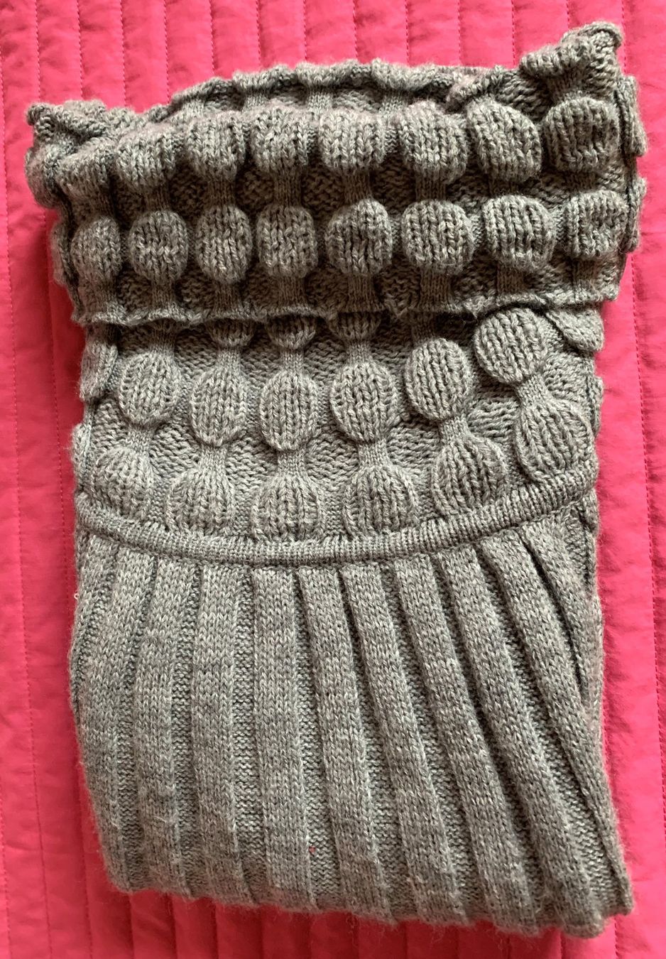 Maglioni & Felpe: Kuscheliger Damen Pullover, Gr. 36 – Usato da Birsfelden venduto da Emporio82