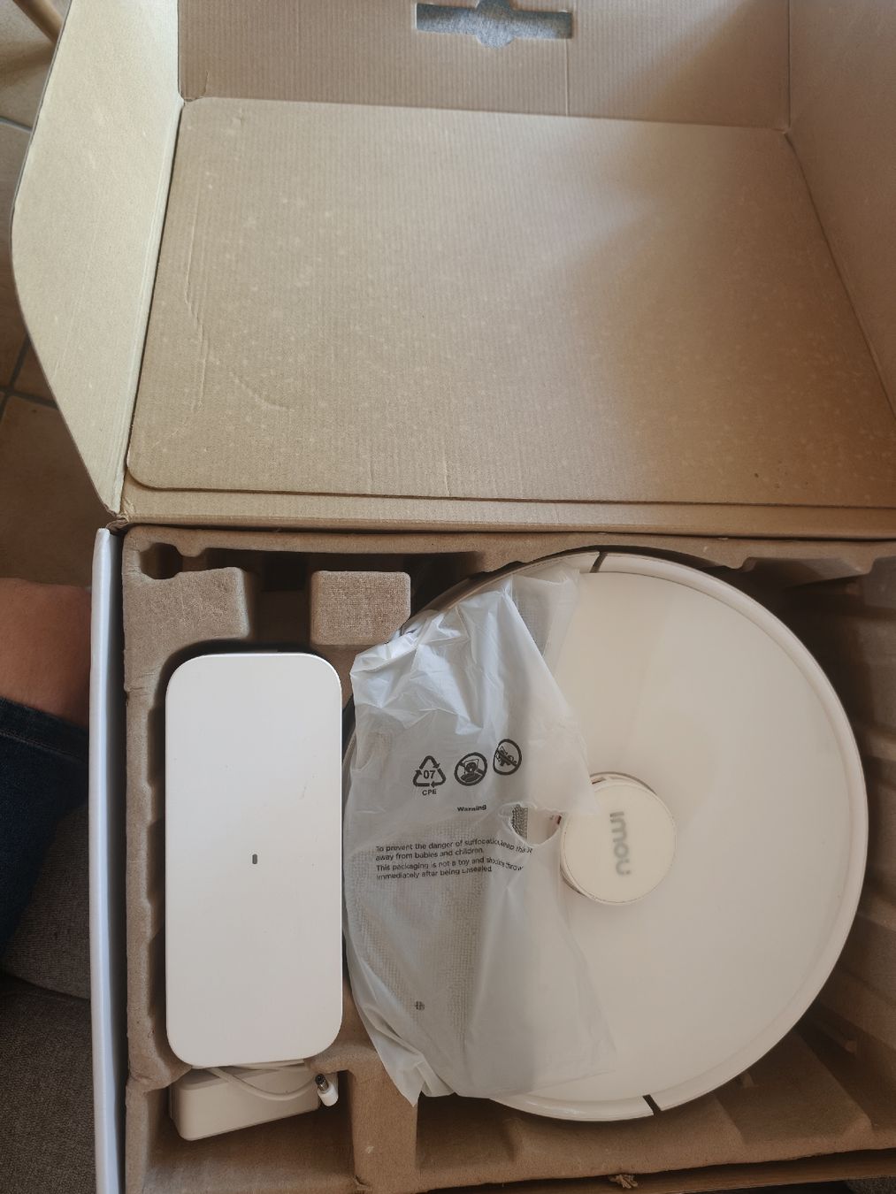 Aspirateurs & Accessoires: Imou RV1C Saugroboter – D'occasion à Aarau par Rittersporn99