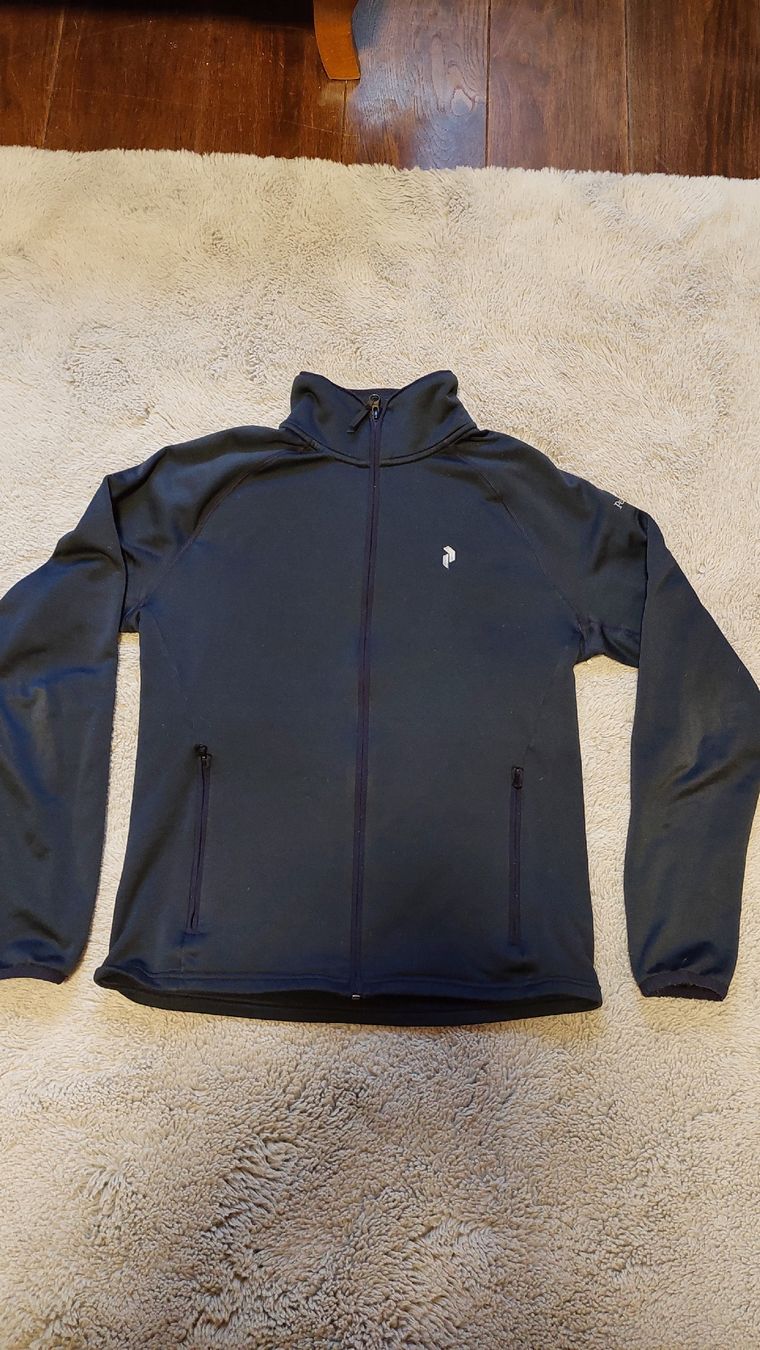 Peak Performance Pullover & Sweatshirts: Pullover Peak Performance grösse M – Gebraucht aus Wisen SO von spann