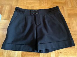 Short noir / Schwarze Shorts / Pantaloncini neri