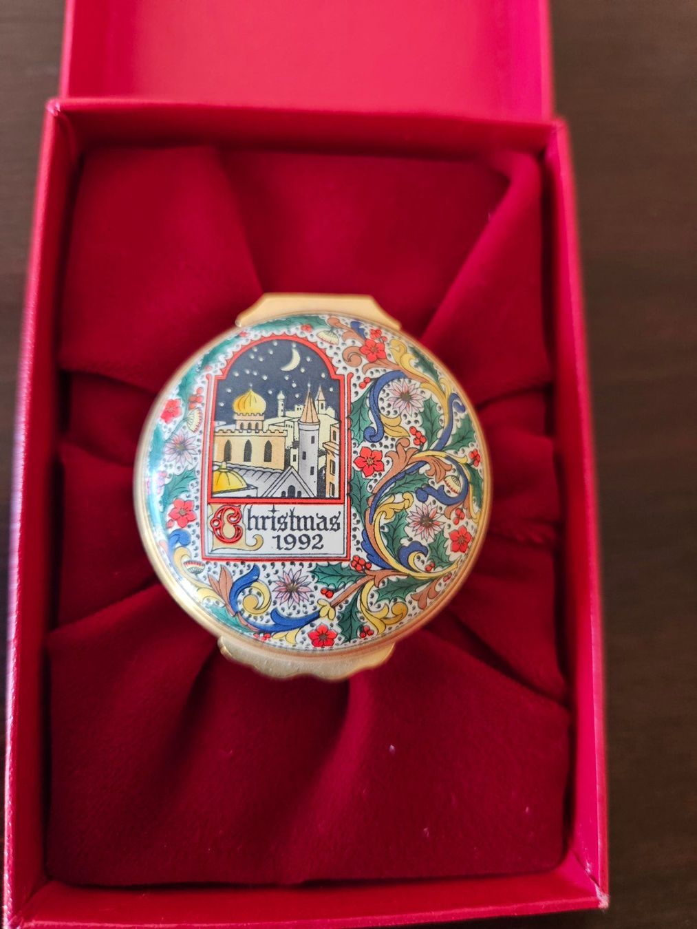 Halcyon Days Tutte le decorazioni: Pillendose – Usato da Zürich venduto da tschudin.barbara 1