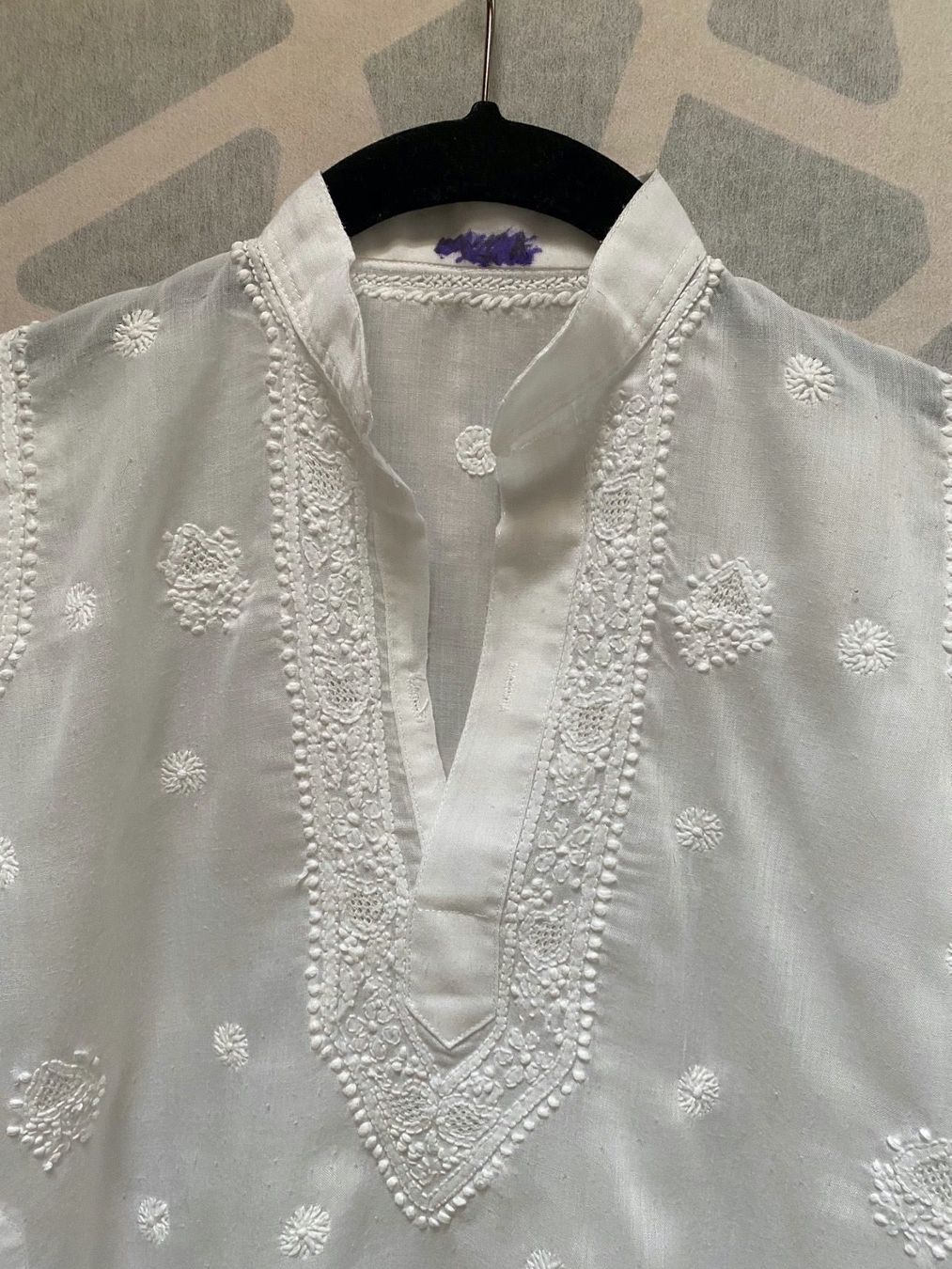 Camicette, T-shirt & Top: Belle tunique blanche. 6ans – Usato da Grund b. Gstaad venduto da PlageNeige 2