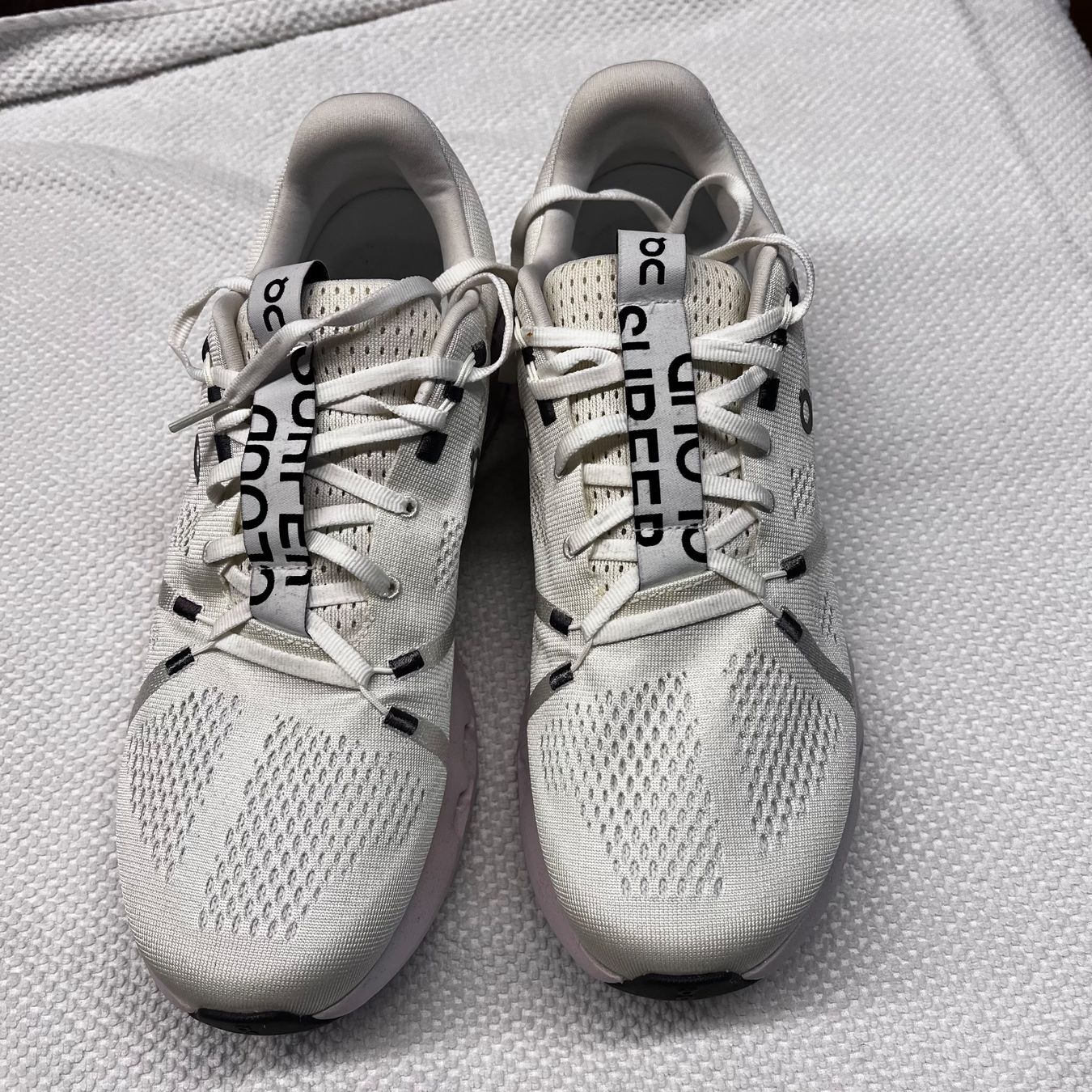 On Scarpe da uomo: On Cloudsurfer EU 46 - hellbeige - NEU – Nuovo (secondo la descrizione) da Morgarten venduto da Diece100