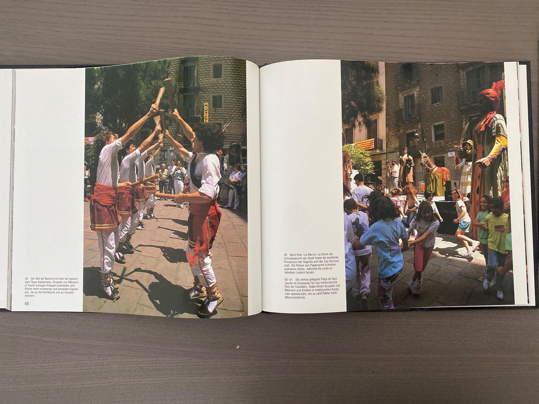 Libri: Buch "FASZINIERENDE STÄDTE BARCELONA" – Usato da Reichenburg venduto da Noxima 1